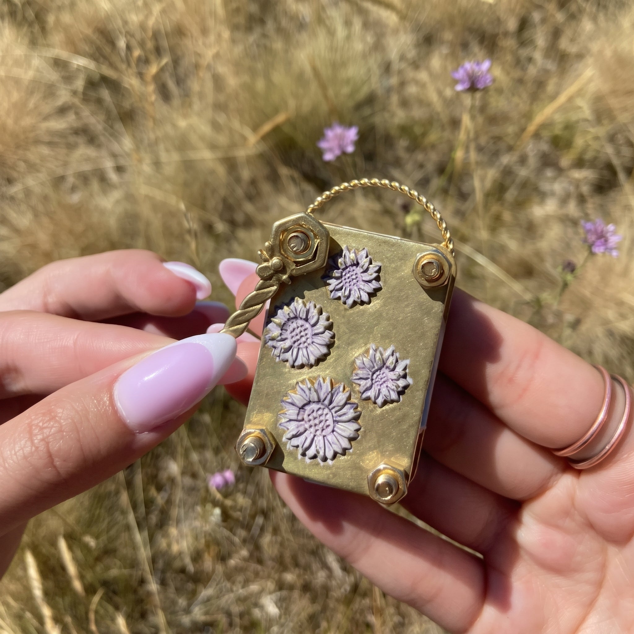 🌸 Micro Flower Press — Pocket-Sized Flower Press for Petals & Keepsakes